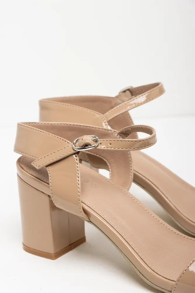 Block Heel Sandal Natural